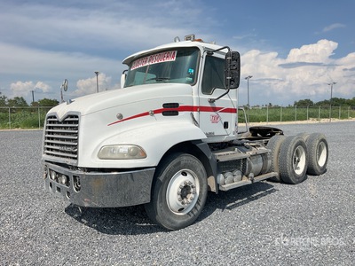 2016 Mack CXU613 6x4 Tractocamion / T/A Day Cab Truck Tractor