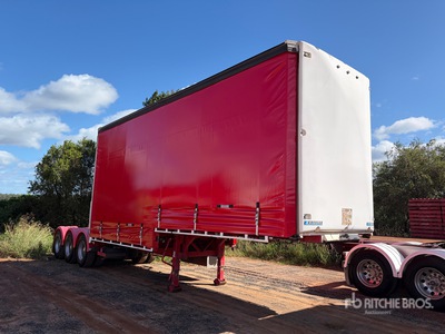 2011 Krueger Tri/A B-Double Lead Step Deck Remorque pour rideaux latéraux