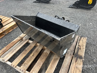 2026 GIYI GY-D5T 36 in Tilting Excavator Bucket - Fits Cat 3 - 5 ton (Unused)