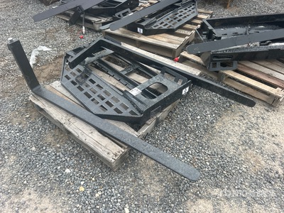 2026 GIYI GY-DHC 60 in Skid Steer Forks (Unused)