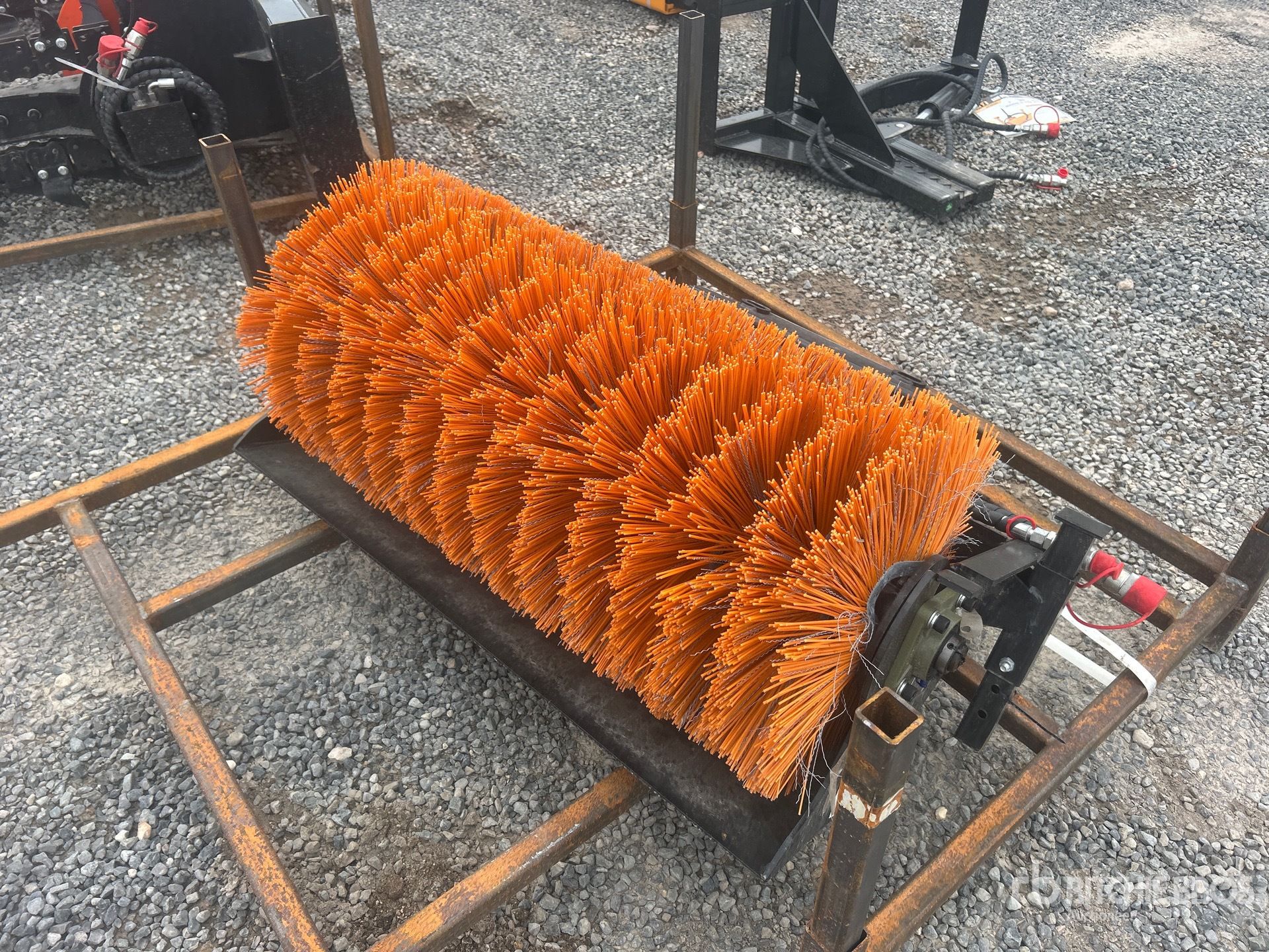 2025 GIYI GY-QSJ 40 in Mini Skid Steer Broom (Unused)