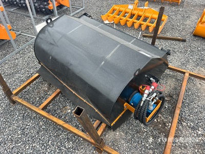 2025 GIYI GY-BS43 44 in Mini Zamiatarka o sterowaniu burtowym (Unused)