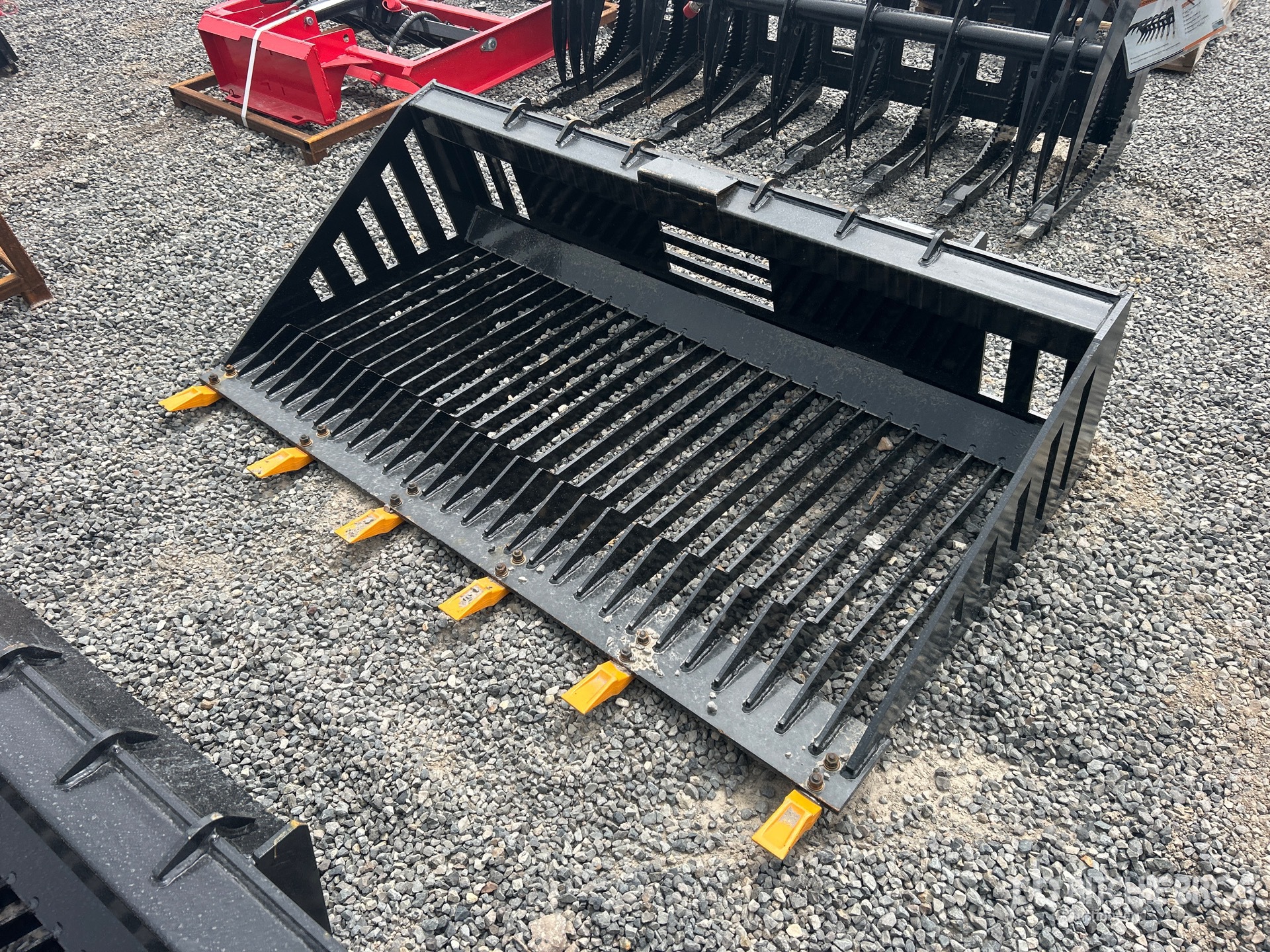 2025 GIYI GY-RB66 67 in Rock Skid Steer Bucket (Unused)