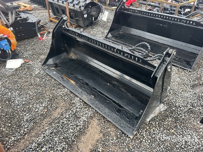 2025 GIYI GY-KH72F 72 in Multi-Purpose Skid Steer Bucket (Unused)