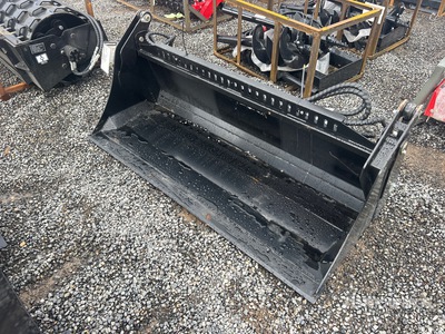 2025 GIYI GY-KH72F 72 in Multi-Purpose Skid Steer Bucket (Unused)