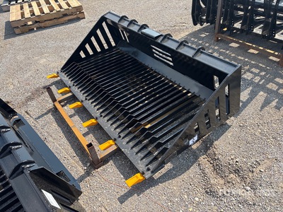 2026 GIYI GY-RB66 66 in Skeleton Skid Steer Bucket (Unused)