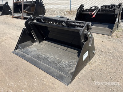 2026 GIYI GY-XKH39 39 in Multi-Purpose Mini Skid Steer Bucket (Unused)