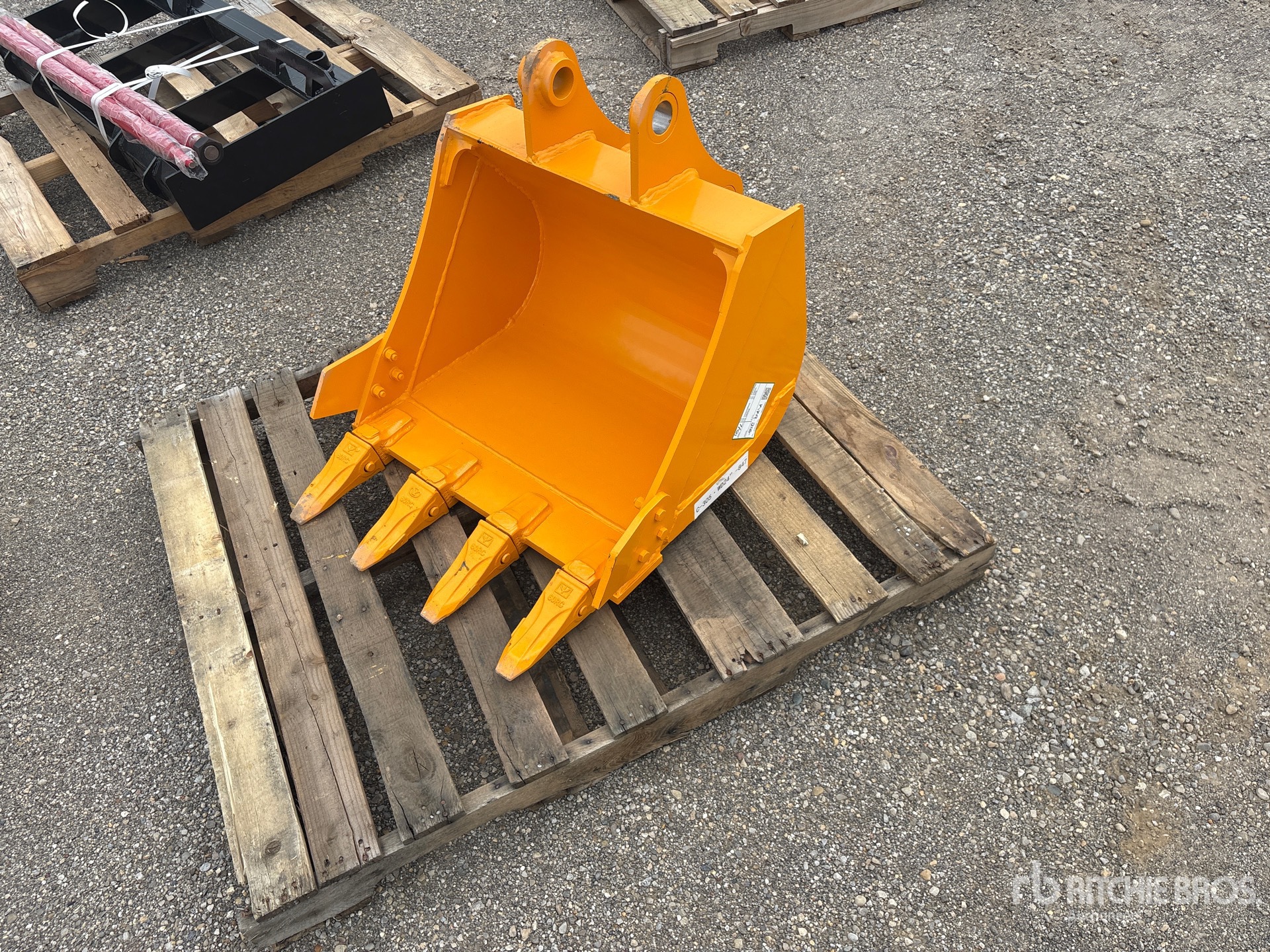 2026 GIYI GY-BK 24 in Excavator Bucket (Unused)