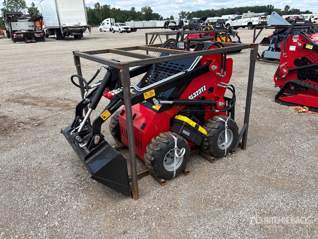 2026 SDLOOL SL-323TZ Mini Skid Steer Loader (Unused)