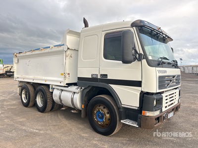 2000 Volvo FM12 6x4 T/A Dump Truck