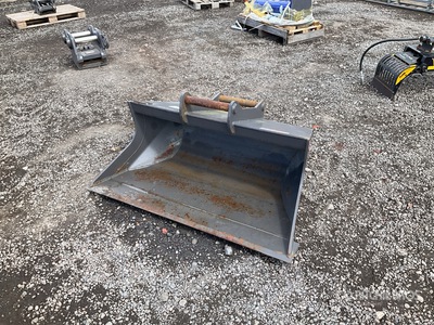 2022 SMP ST270 1320 mm Grading Excavator Bucket - Fits 5 - 6 Ton Mini Excavator (Unused)