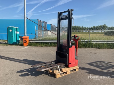 2021 Linde L12 1200 kg Stoccatore elettrico