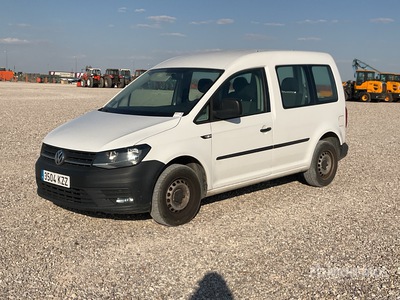 2020 Volkswagen Caddy Passenger Van