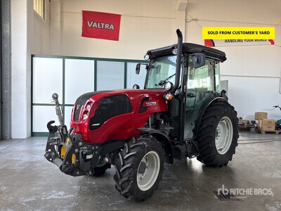 2023 Valtra F105 Tracteur agricole 4 roues motrices (Unused)
