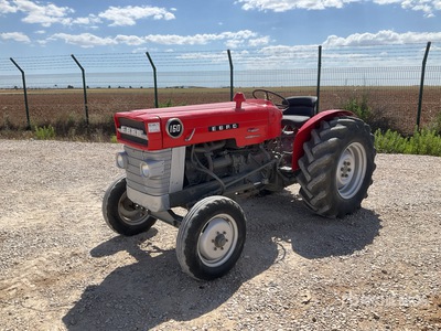 EBRO 160F 2WD トラクター