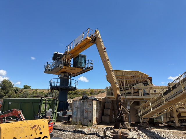 2020 Seram SLC-24 Electric Pedestal Mount Material Handler 2020 Seram SLC-24 Electric Pedestal Mount Material Handler