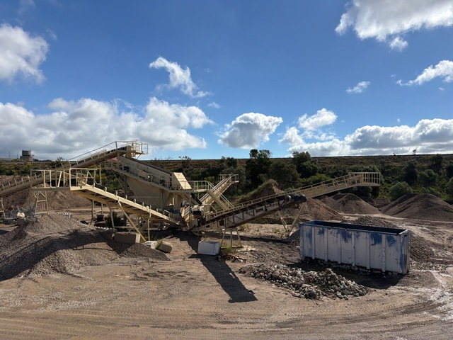 ETC Hazemag APP1310 Electric Crushing Plant w/ ETC CVB 2060 Screening Plant ETC Hazemag APP1310 Electric Crushing Plant w/ ETC CVB 2060 Screening Plant