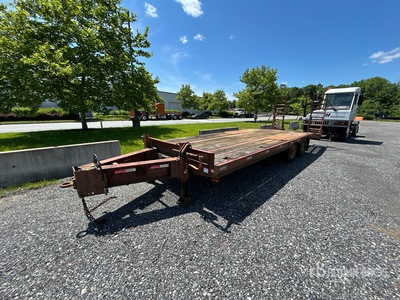 2003 Kiefer-Built 26 ft T/A Equipment Trailer