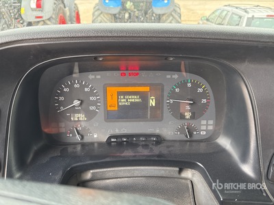 Putzmeister M21 on 2005 Mercedes-Benz Actros 3241 8x4 Camion Malaxeur Avec Pompe Camion pompe à béton