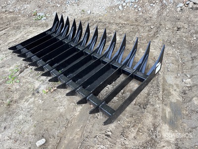 2025 Kit Containers QT-RR-70 70 in Skid Steer Root Rake (Unused)