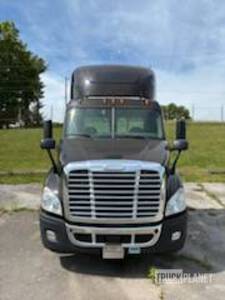 2016 Freightliner Cascadia S/A Day Cab Truck Tractor
