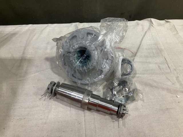(30) AmeraTrail 46233XA Hub Kits