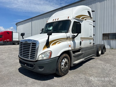 2019 Freightliner Cascadia 125 6x4 T/A Sleeper Truck Tractor