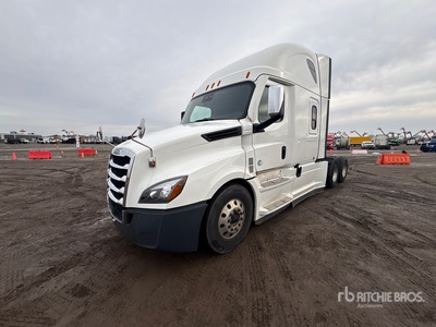 2021 Freightliner Cascadia 126 6x4 T/A Sleeper Truck Tractor