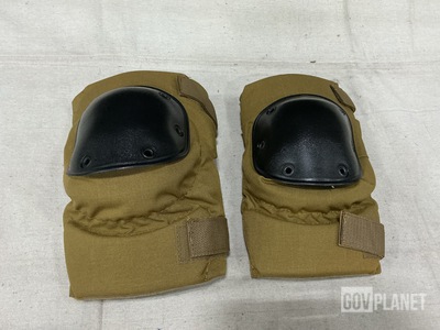 (167) Pairs of Knee Pads
