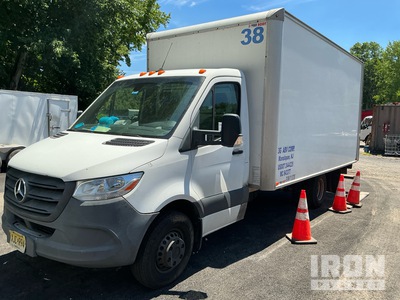 2019 Mercedes-Benz Sprinter 4500 4x2 Moving Furgoneta caja cerrada (Inoperable)