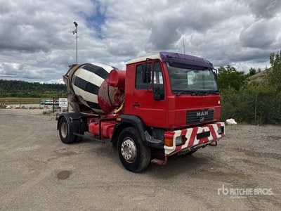 MAN 4x2 Right Hand Driving Camion mélangeur