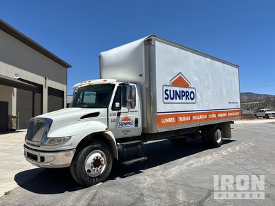 2005 International 4400 Deluxe 4x2 Van Truck (Inoperable)