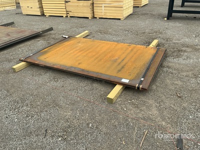 Quantity of (2) 2025 Kit Containers 5 ft 0.5 in x 8 ft 2 in (0.75 in Thick) Placche in metallo