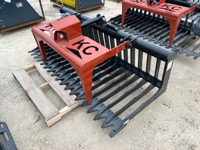 2025 Kit Containers QT-SG-S76-V3 76 in Skeleton Grappin pour chariot élévateur (Unused)