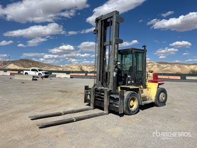 2001 Hyster H210XL2 18700 lb Pneumatic Tire Chariot Élévateur