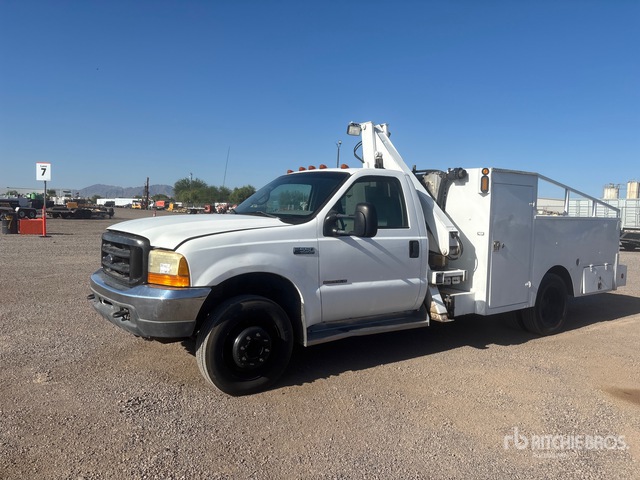 IMT Knuckle Boom on 2001 Ford F-550 XL 4x2 Boom Truck