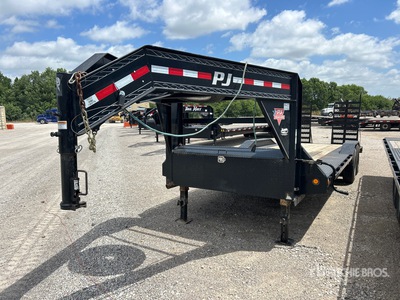 2022 PJ T/A Open Gooseneck Car Carrier Trailer