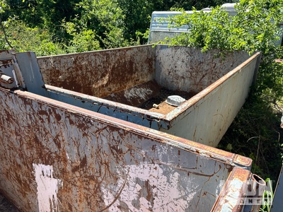 13 ft 10 cyd Roll-Off Container