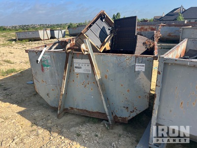 13 ft 15 cyd Roll-Off Container