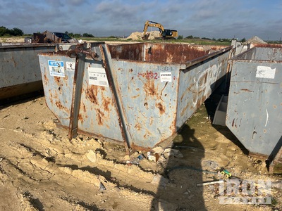 13 ft 15 cyd Roll-Off Container