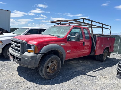 2005 Ford F-450 XL 4x4 Extended Cab Camión Utilitario