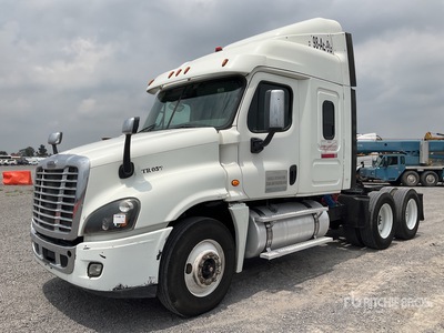 2018 Freightliner Cascadia 6x4 Tractocamion con Dormitorio / T/A Sleeper Truck Tractor