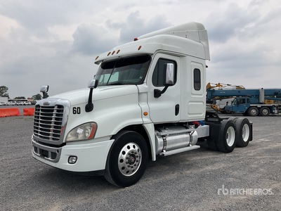 2018 Freightliner Cascadia 6x4 Tractocamion con Dormitorio / T/A Sleeper Truck Tractor