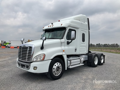 2018 Freightliner Cascadia 6x4 Tractocamion con Dormitorio / T/A Sleeper Truck Tractor