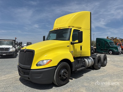 2024 International LT625 6x4 Cabeza Tractora Cabina Corta