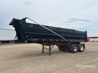 2014 Neustar 28 ft T/A T/A End Dump Trailer