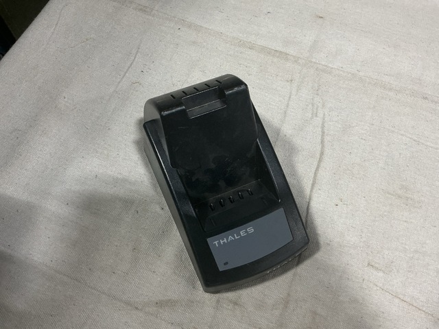 Thales 1600690-1 Single Charger