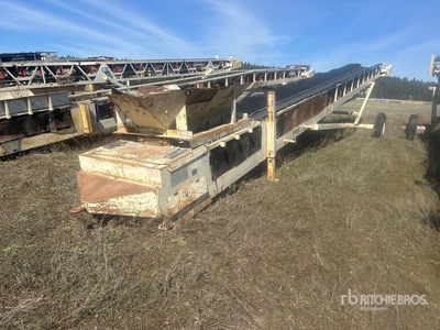 2012 Superior 36X60STKP 36 in x 60 ft Portable Radial Stacking Conveyor