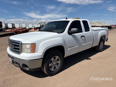 2013 GMC Sierra 1500 4x4 Extended Cab Pickup
