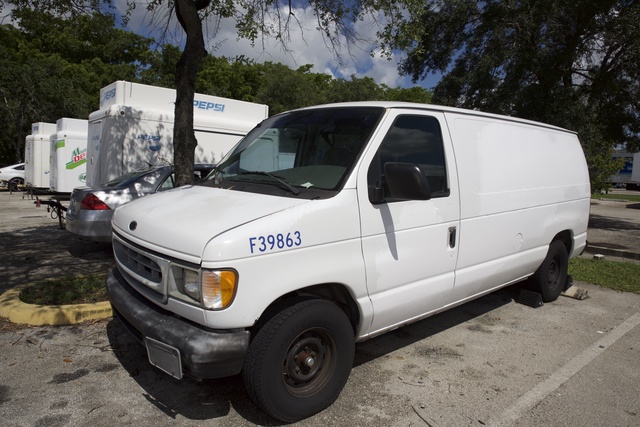 2000 Ford E-150 Cargo Van